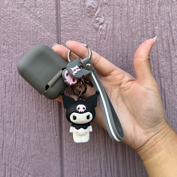 Kuromi Keychain and AirPods Case - Picture 5 of 6
